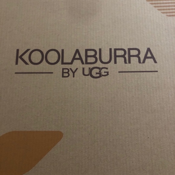 Boots - Picture 3 of 4